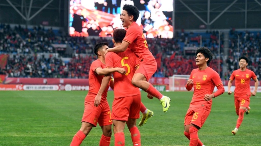 包含争夺胜利!国内足球联赛火爆进行中的词条 包含争夺胜利!国内足球联赛火爆进行中的词条