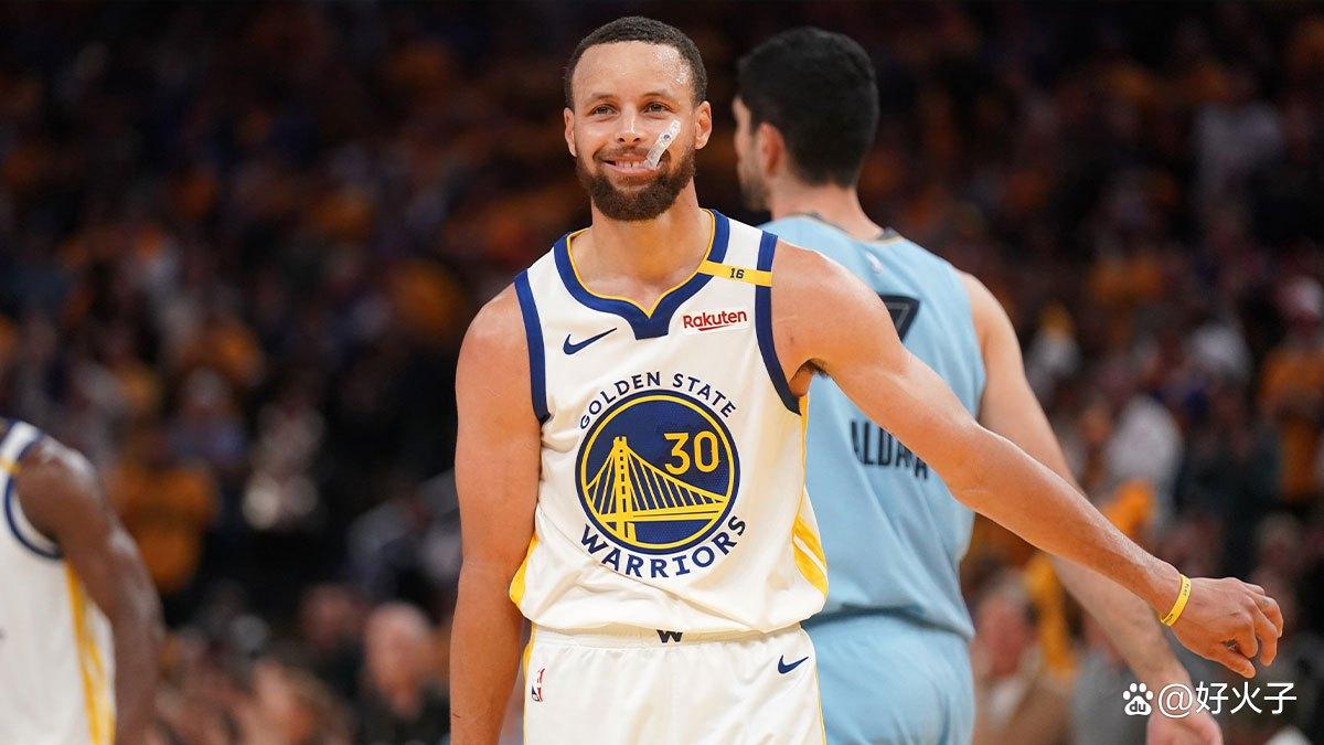 勇士再胜快船，库里连进5个三分领跑得分榜的简单介绍