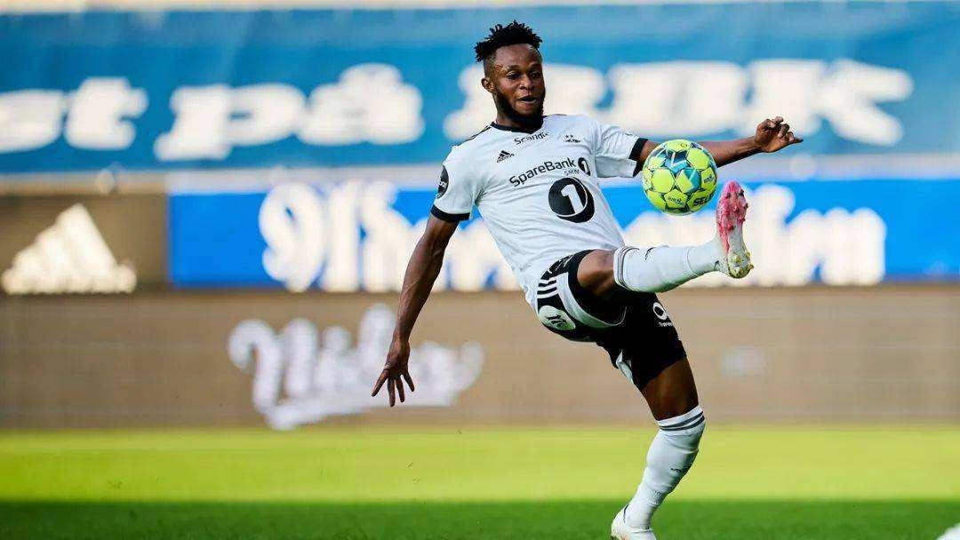 瑞典球队教练遭遇赛季低迷,球迷连连呼吁换帅的简单介绍 瑞典球队教练遭遇赛季低迷,球迷连连呼吁换帅的简单介绍