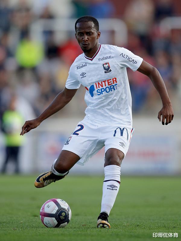 开云体育入口-非洲后卫勇夺国内年度最佳射手