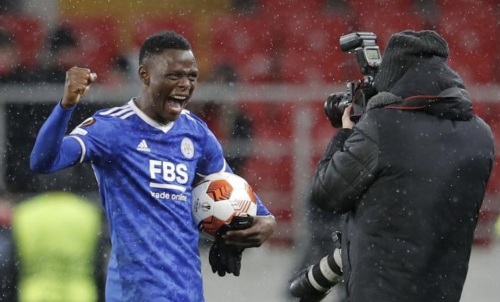 佛罗伦萨客场逆转,士气大振的简单介绍 佛罗伦萨客场逆转,士气大振的简单介绍