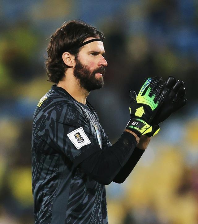 非洲明星联赛揭幕战引爆城市热潮 非洲明星联赛揭幕战引爆城市热潮